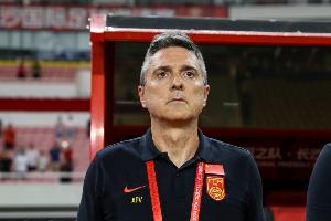 星空体育官网-安东尼奥今日训话6分钟,鼓励U22放下包袱:不要带着压力踢球